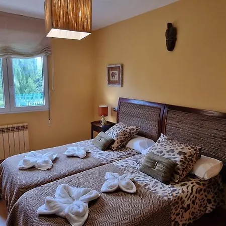 Dalias - Con Piscina, Parque Infantil, Juegos, 6 Hab, 3 Banos - Vv-256-as * Argüero